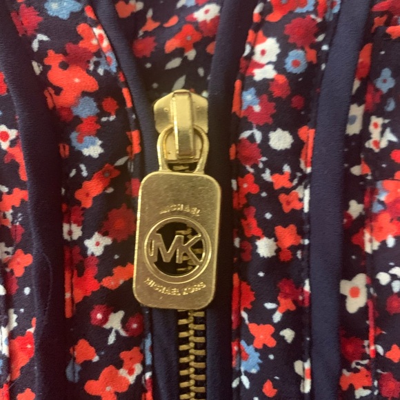 Clearance***Michael Kohrs red V-Neck Long Sleeve Blouse - Picture 3 of 5